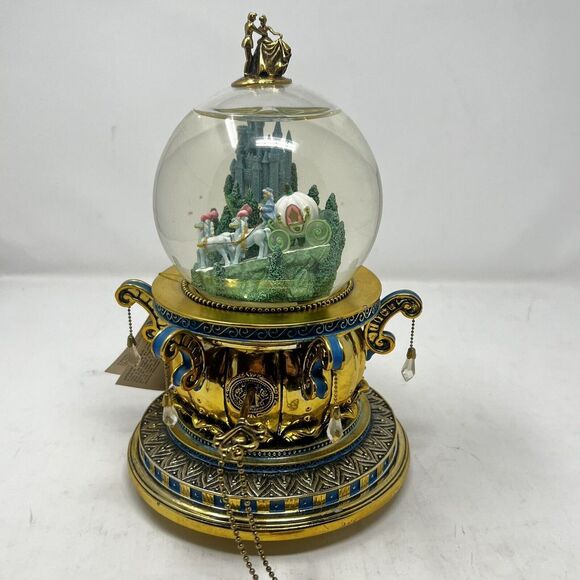 Disney Cinderella Gold 50TH Anniversary Music Snow Globe Heart Shaped Key FLAWS - Picture 4 of 11